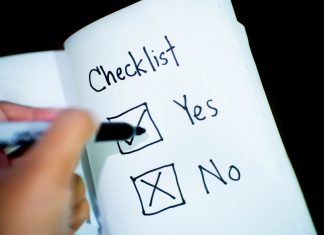 How to organize a vacation financially?
